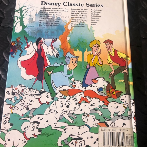 DISNEY 101 Dalmatians Hardcover Book - Picture 3 of 4